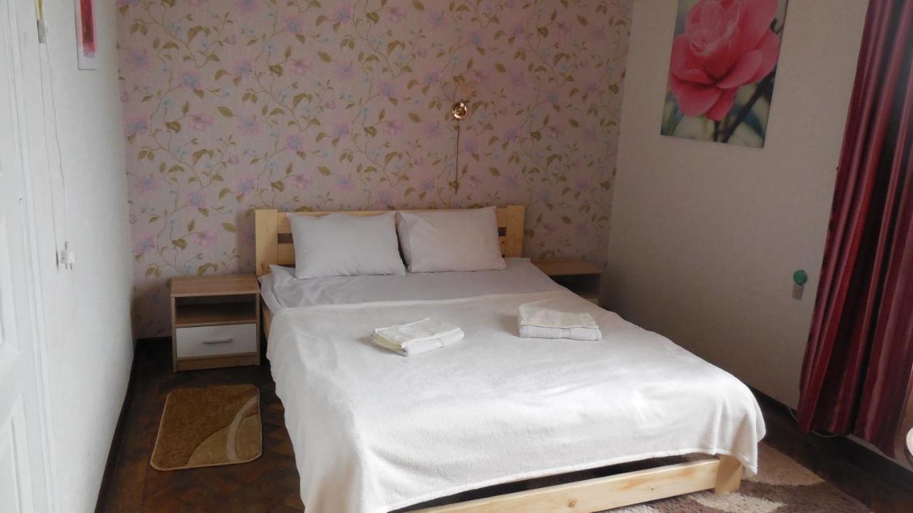 2 Room Apartment Near Opera House Lemberg Exterior foto