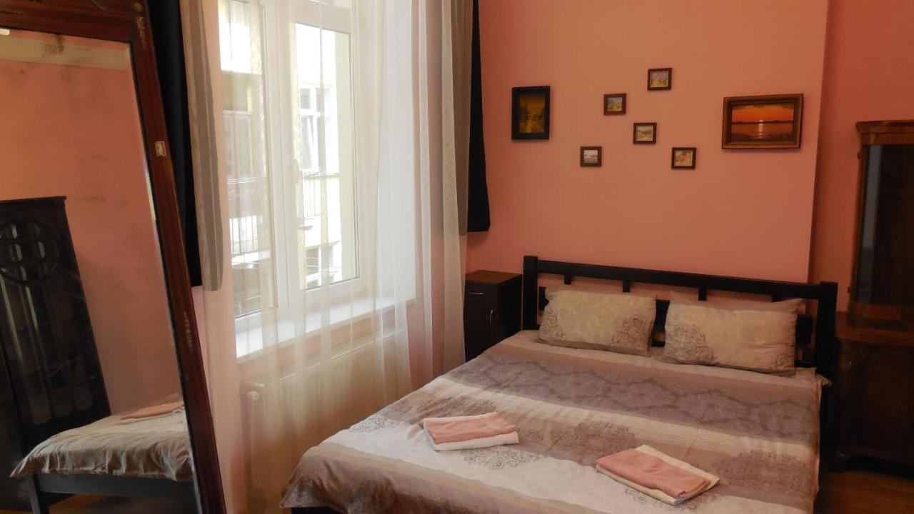 2 Room Apartment Near Opera House Lemberg Exterior foto