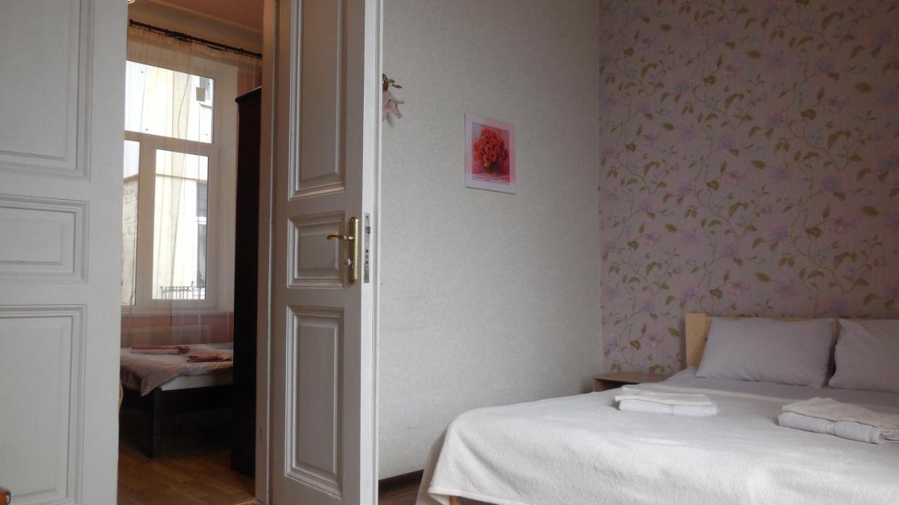 2 Room Apartment Near Opera House Lemberg Exterior foto