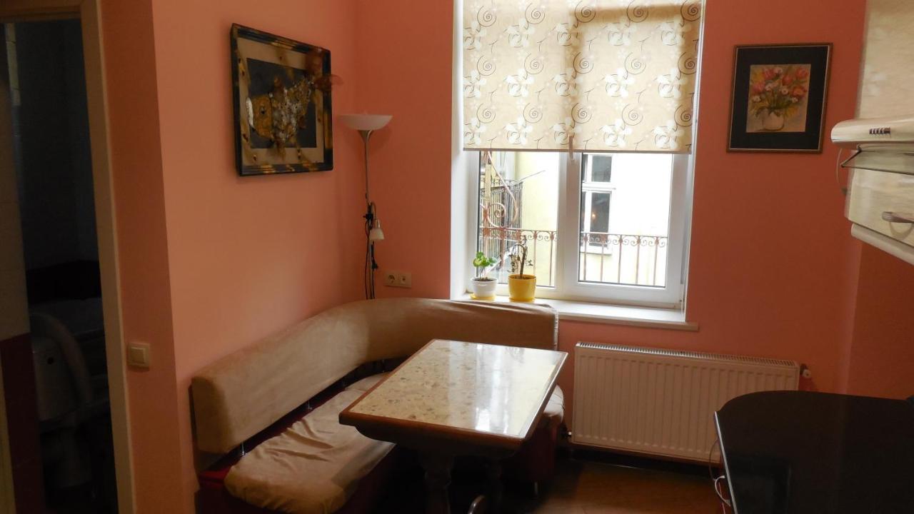 2 Room Apartment Near Opera House Lemberg Exterior foto